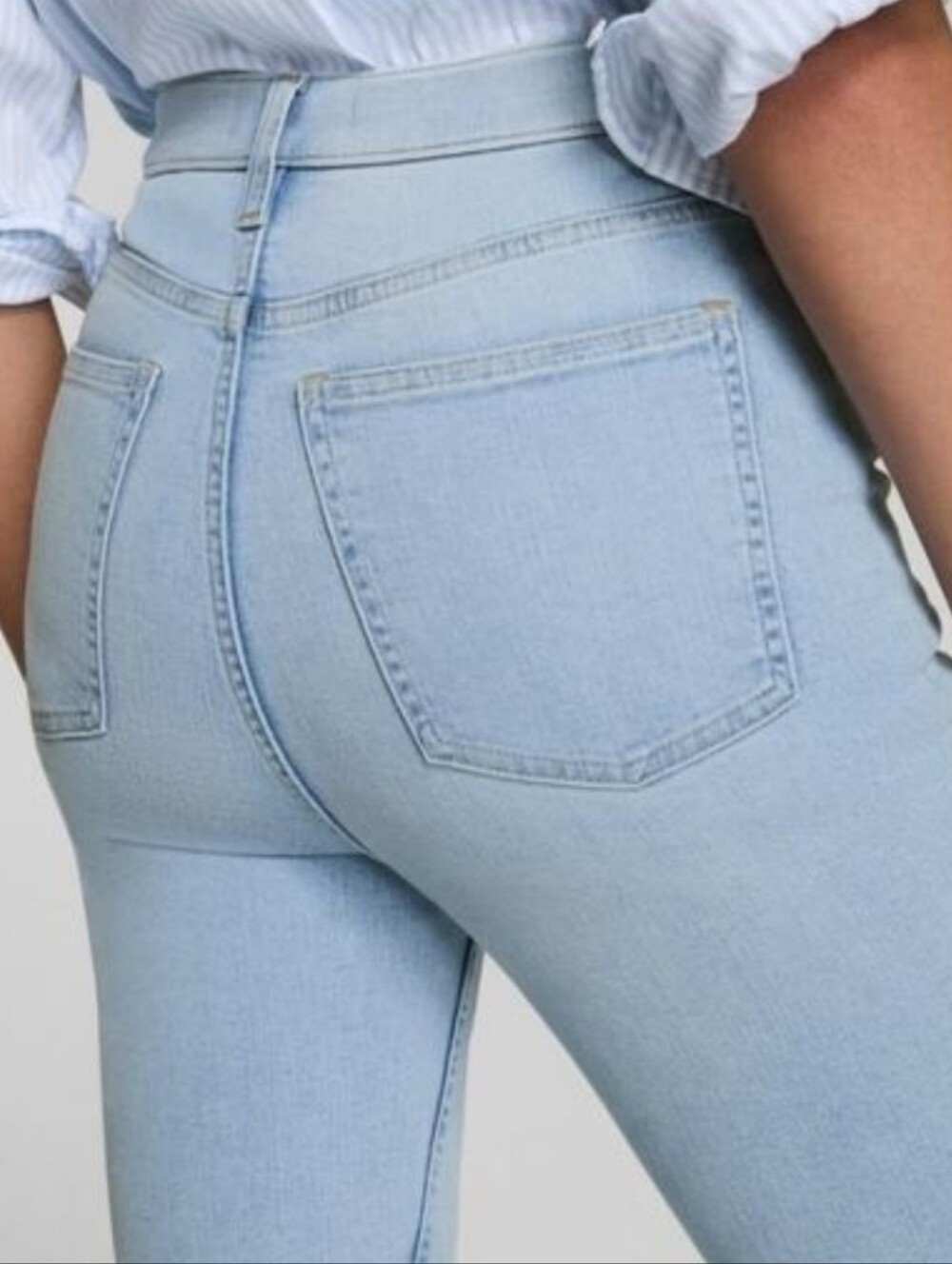 Spanx Lycra Fitsense Flare Jeans Turner Wash - Women Size 14 - Picture 2 of 11